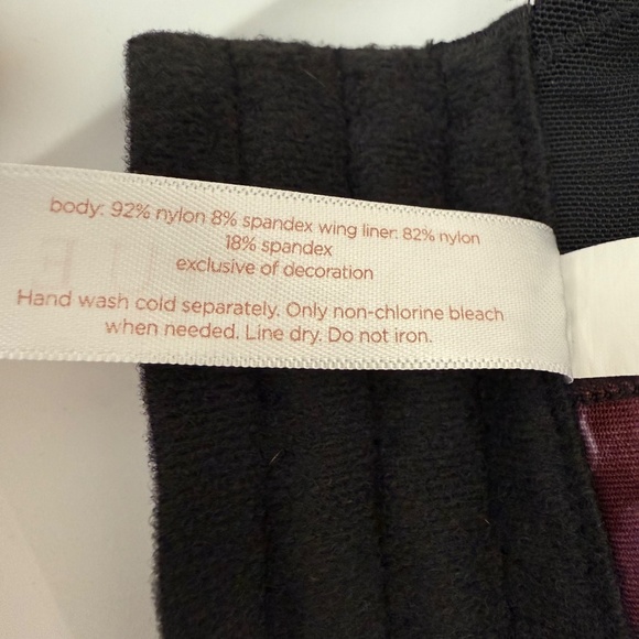 Cacique Black Purple Floral Lightly Lined Plunge Bra Women's Size 46DD - Picture 13 of 15